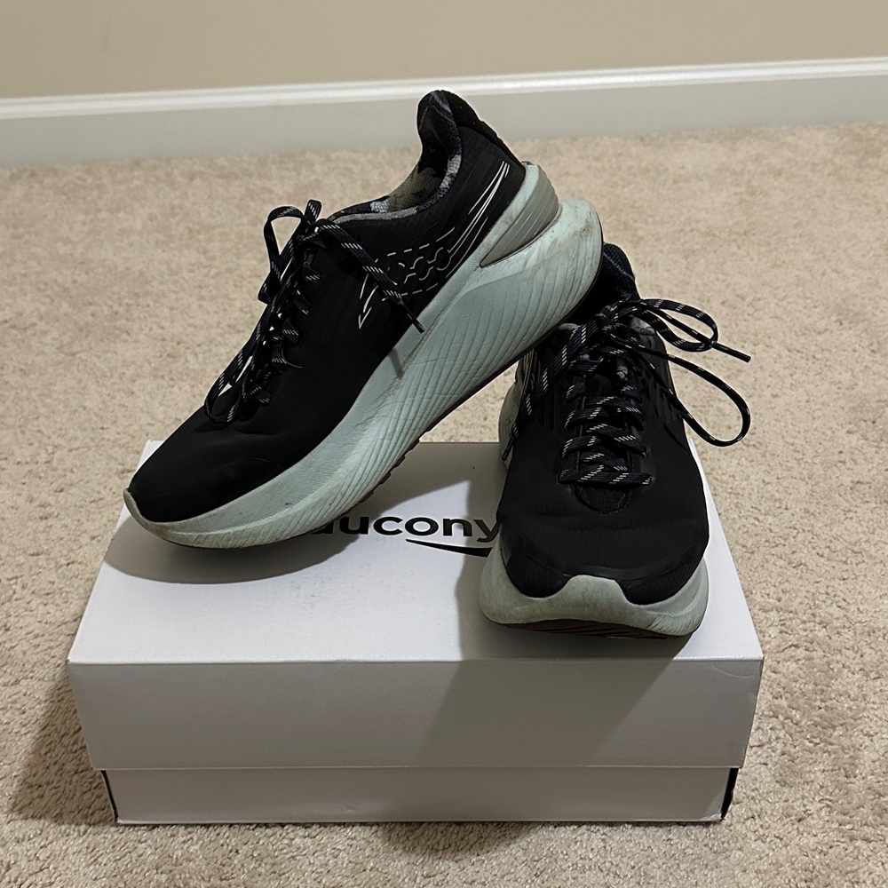 Saucony Endorphin Shift 3 RS Women’s Sneaker - Size 9.5